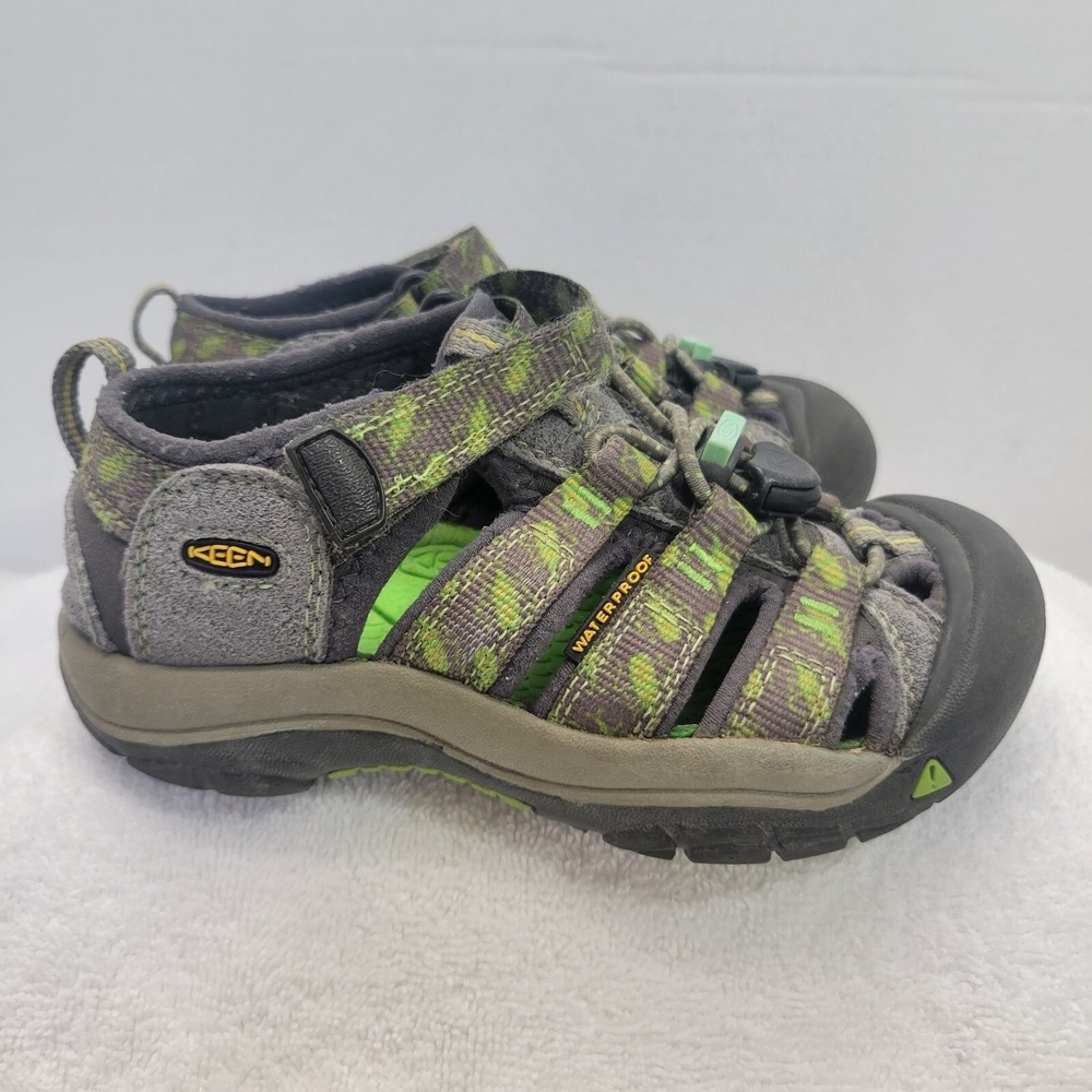 Keen Boys Water/Hiking Green Camo Shoes Size 11 Outdoor